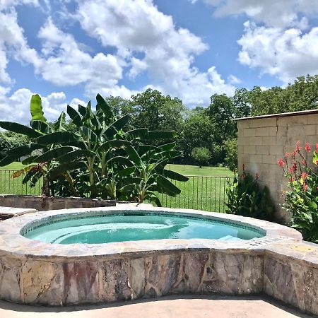 Waterwheel Retreat Apartment New Braunfels Exterior photo
