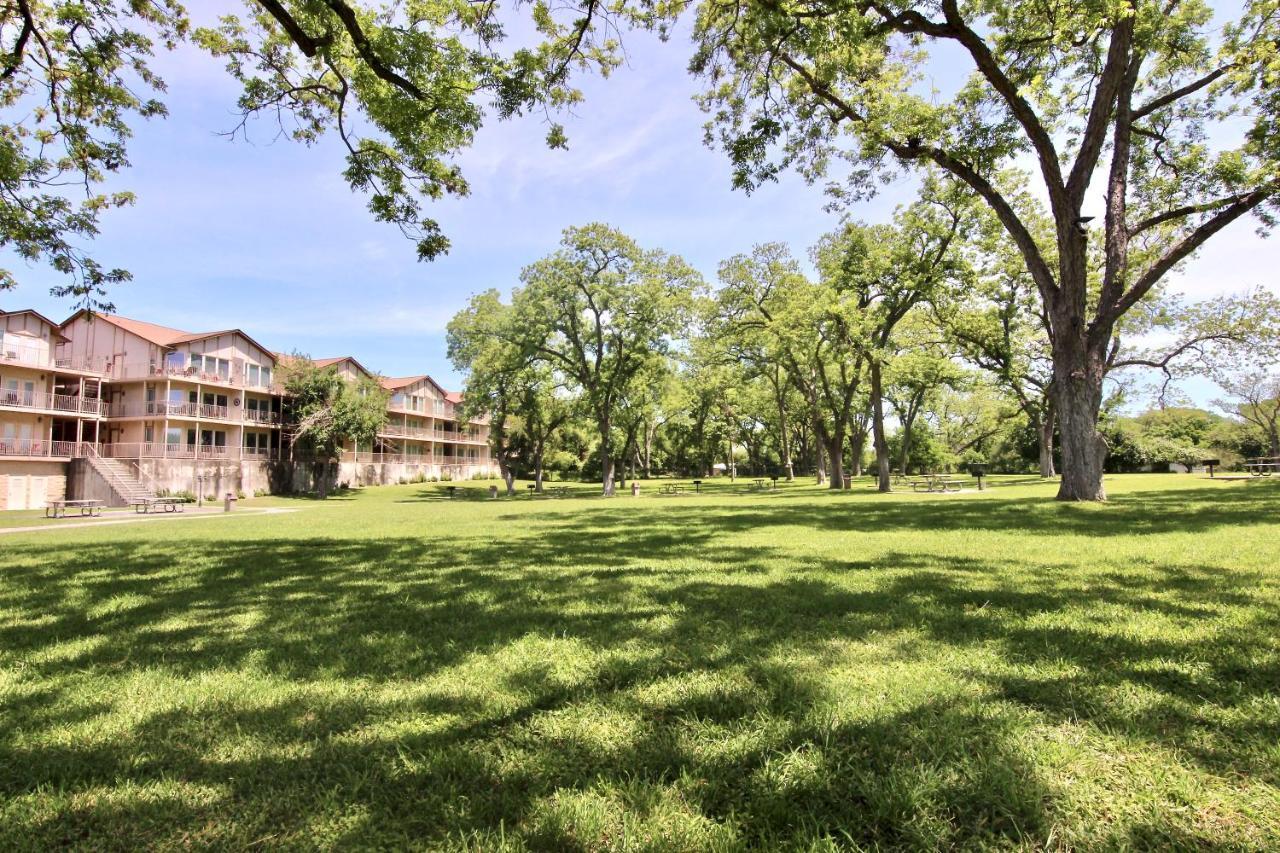 Waterwheel Retreat Apartment New Braunfels Exterior photo