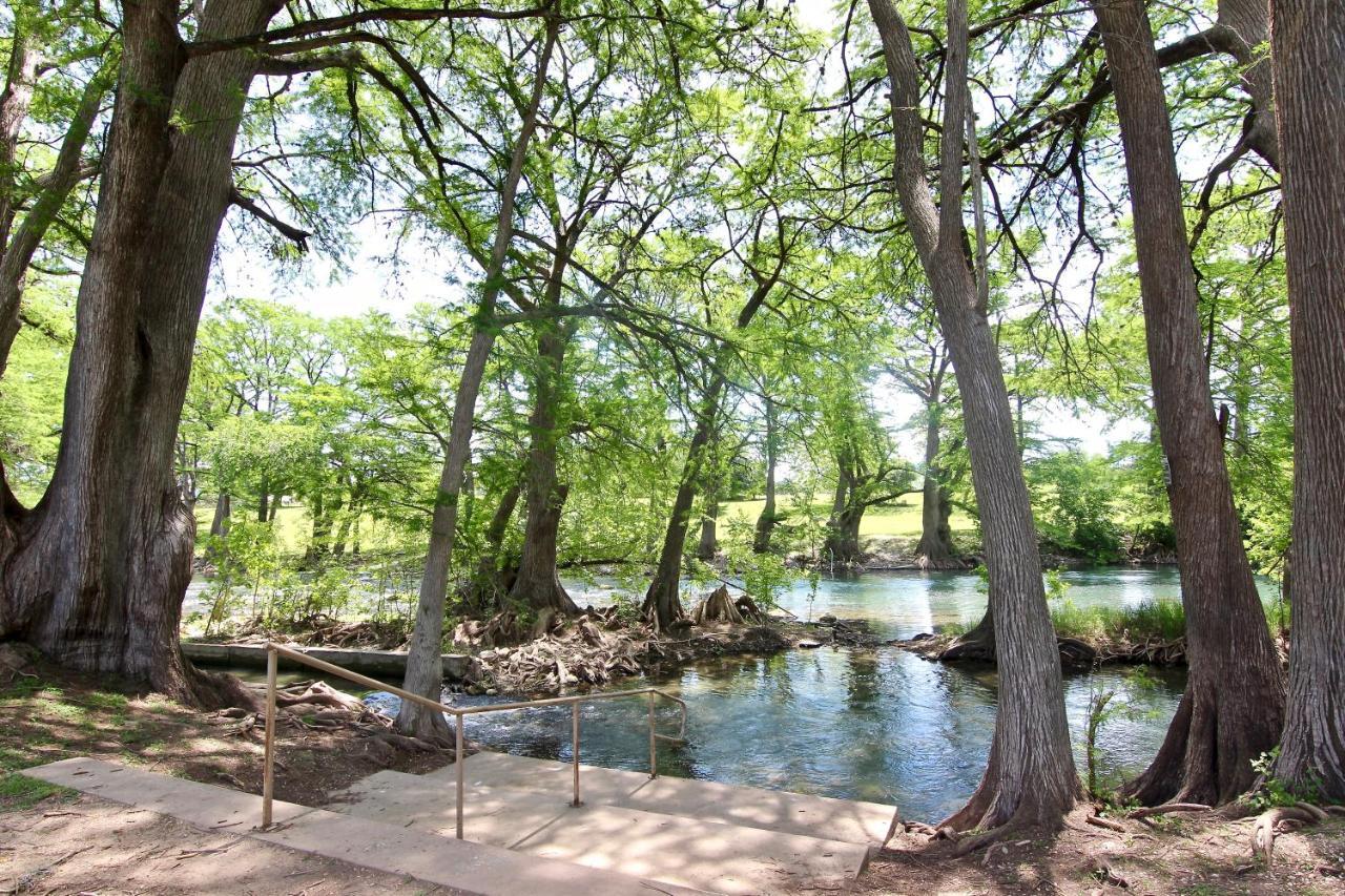 Waterwheel Retreat Apartment New Braunfels Exterior photo